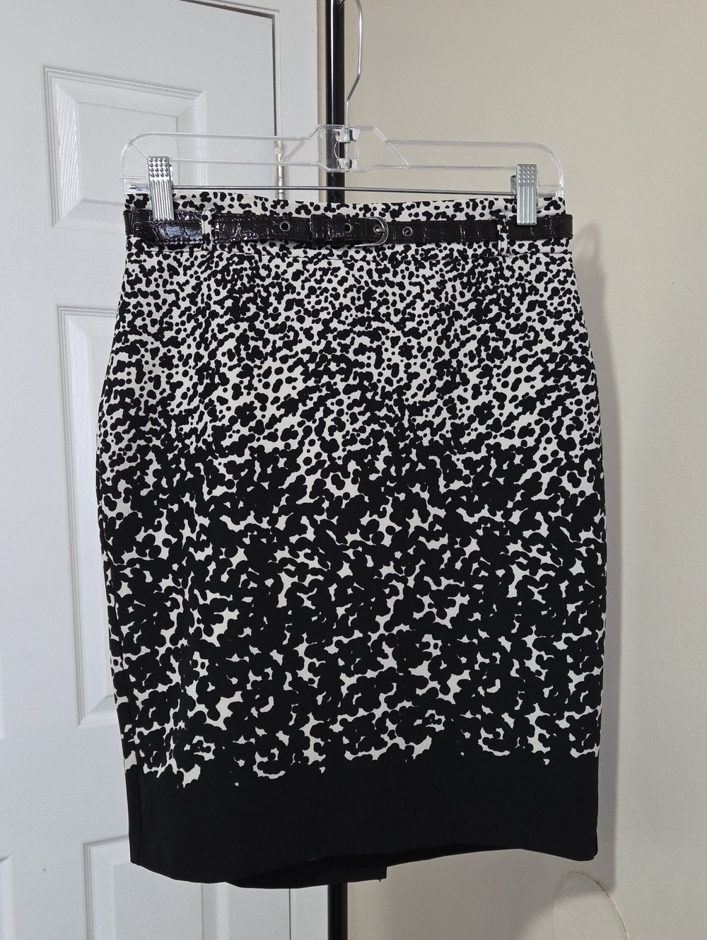 Ricki's Black & White Speckled Pencil Skirt